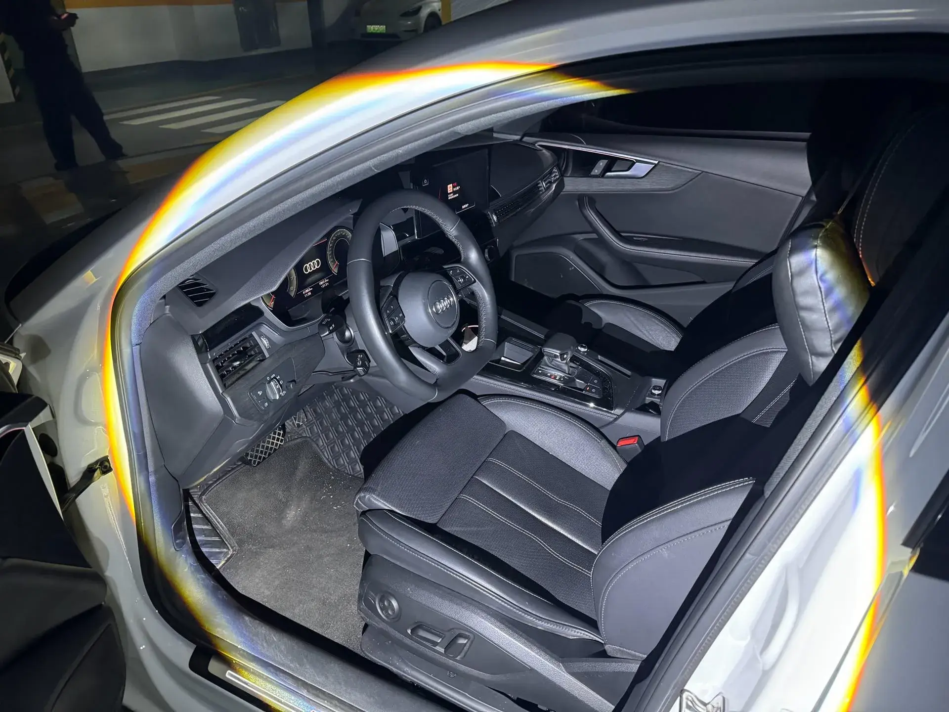 2023 AUDI A4L thumbnail 3