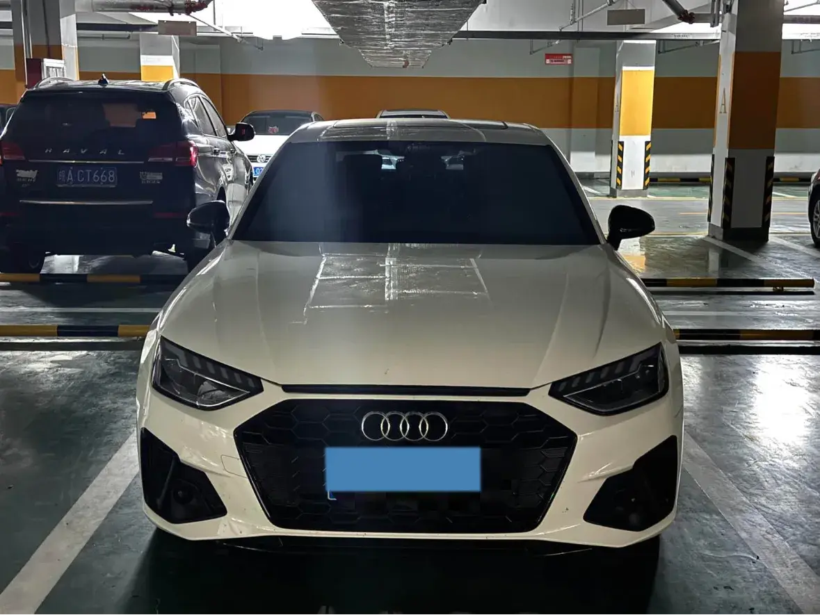 2023 AUDI A4L thumbnail 2