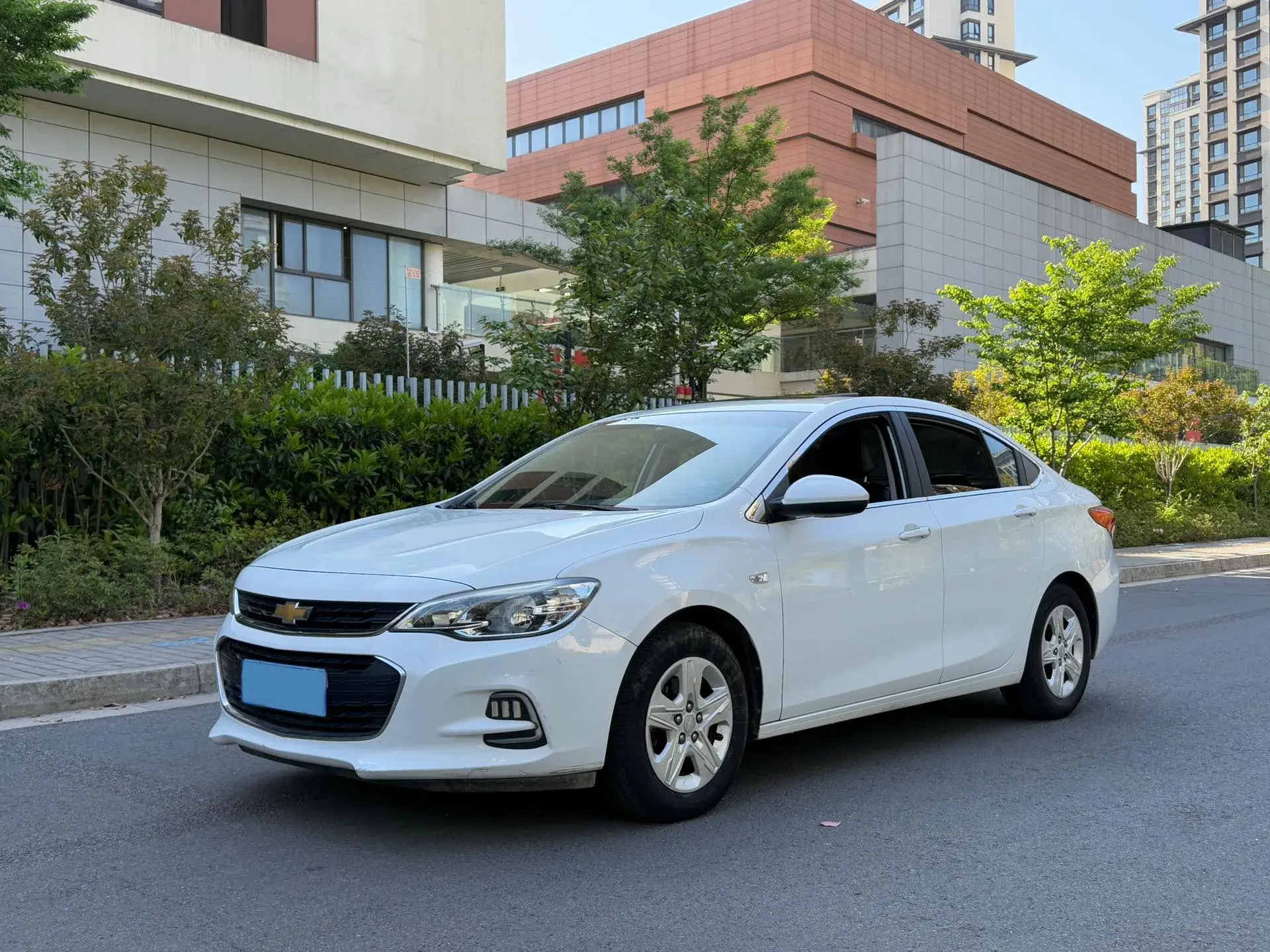 2019 CHEVROLET CAVALIER view 1