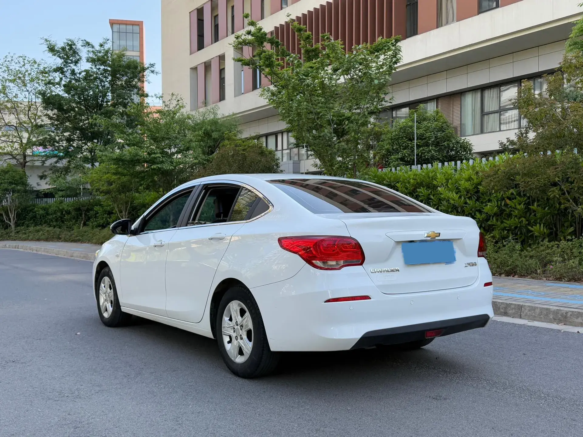 2019 CHEVROLET CAVALIER thumbnail 4