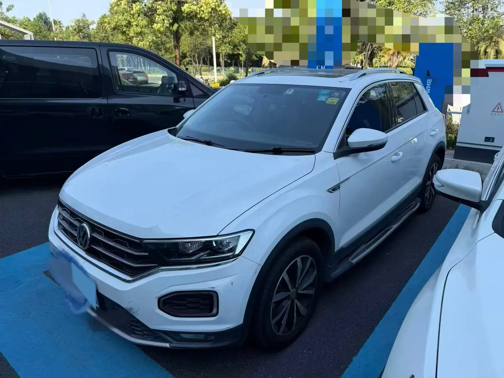 2018 VOLKSWAGEN T-ROC view 1