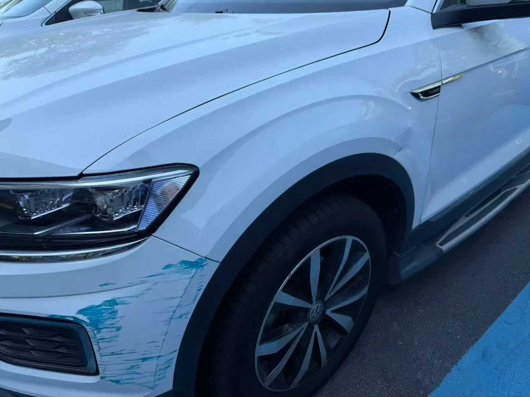 2018 VOLKSWAGEN T-ROC thumbnail 2