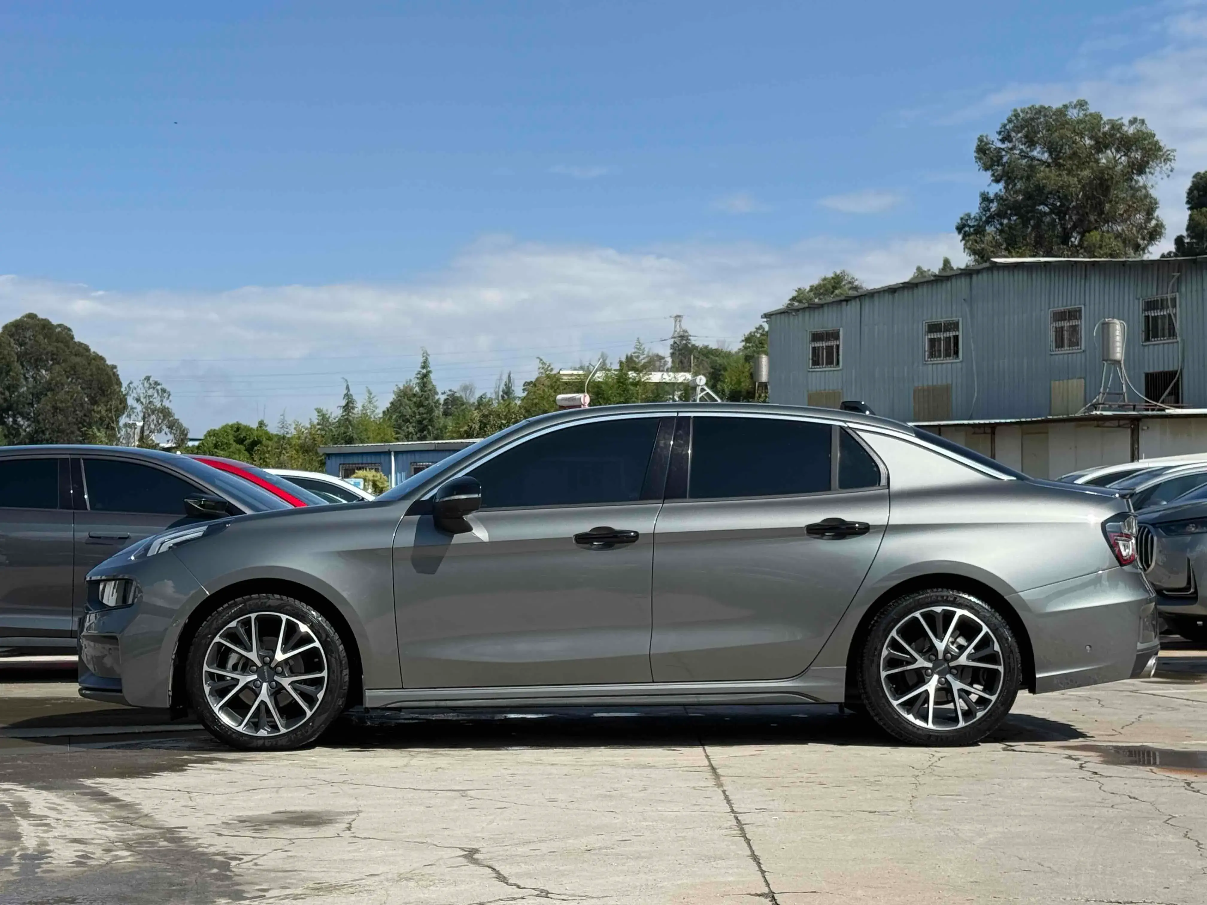 2021 LYNK&CO 03 thumbnail 3