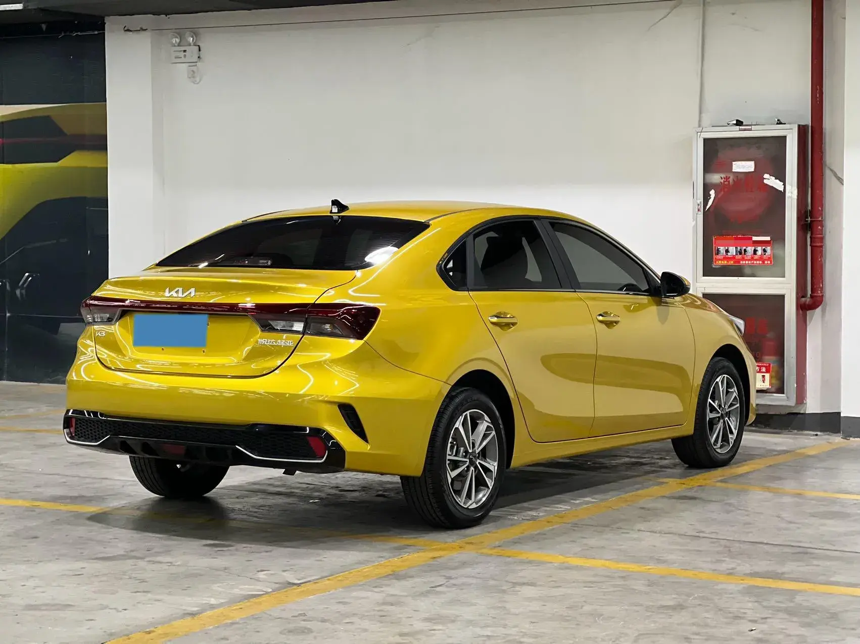 2023 KIA K3 thumbnail 3