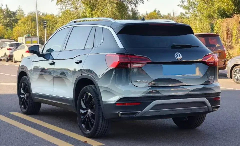 2019 VOLKSWAGEN TAYRON thumbnail 4