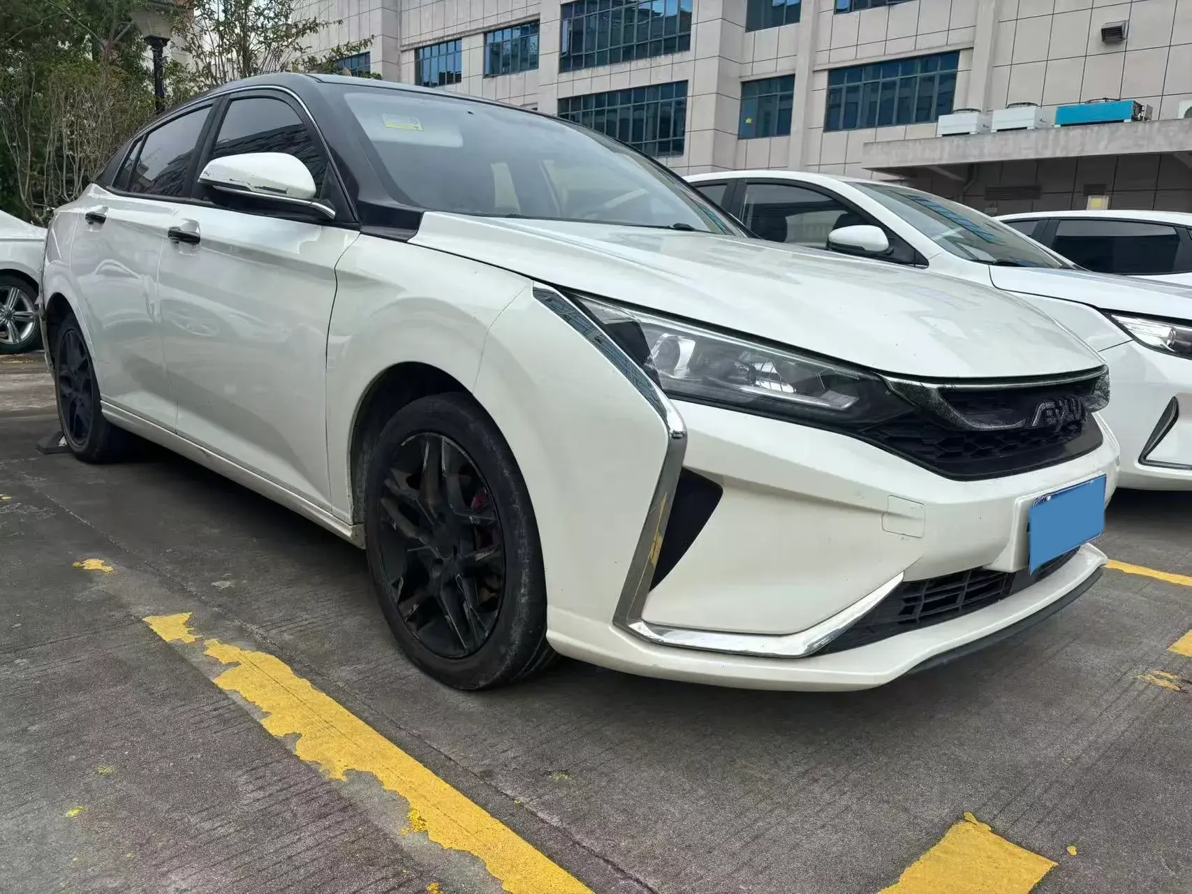 2021 DONGFENG AEOLUS thumbnail 2