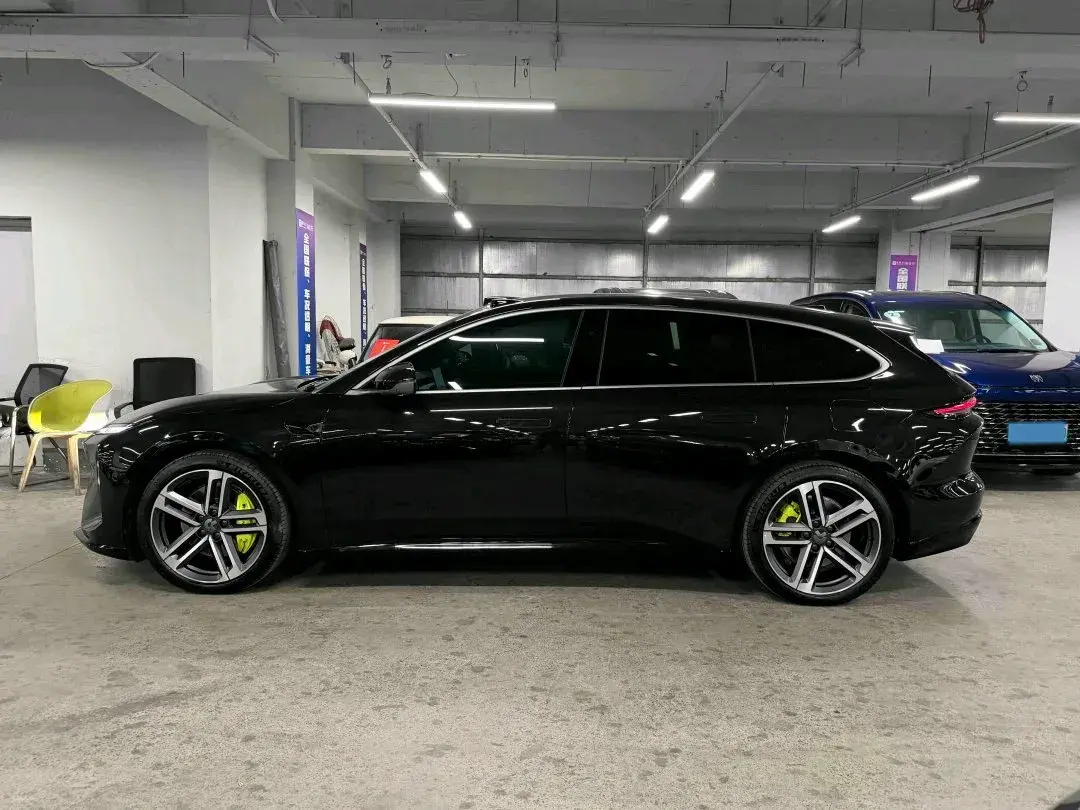 2025 NIO ET5T thumbnail 3