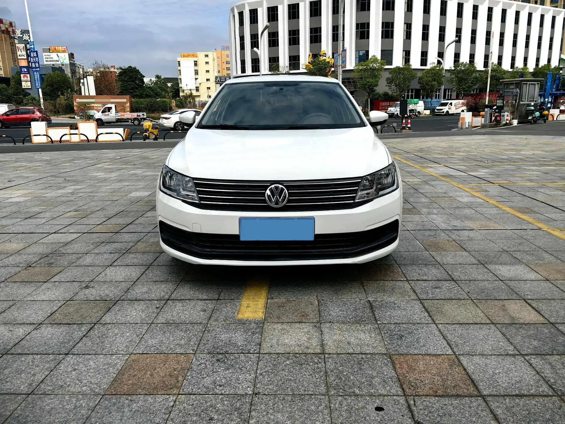 2017 VOLKSWAGEN LAVIDA thumbnail 2