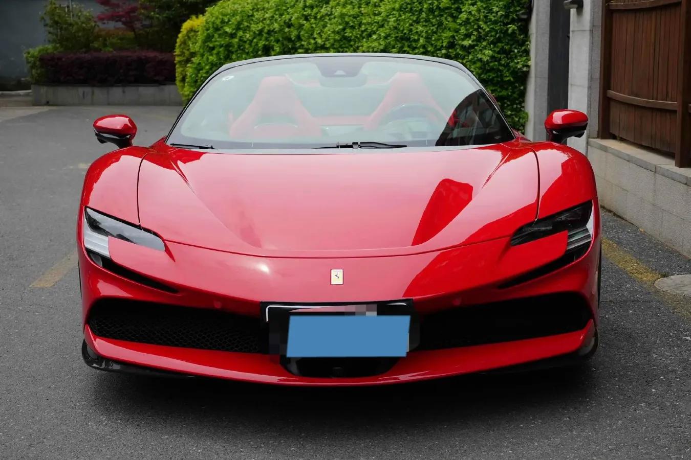 2020 Ferrari SF90 3.9T 781HP V8 8DCT PHEV 7.9KWH,autocango,china used car exporter,china ev exporter,chinese used car exporter,chinese used ev exporter