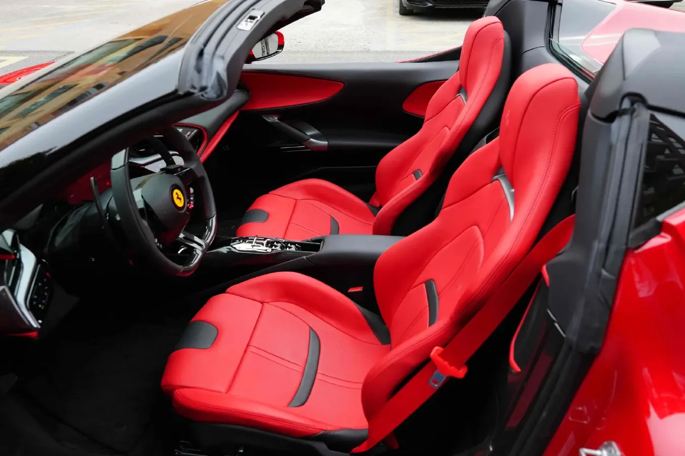 2020 Ferrari SF90 3.9T 781HP V8 8DCT PHEV 7.9KWH,autocango,china used car exporter,china ev exporter,chinese used car exporter,chinese used ev exporter