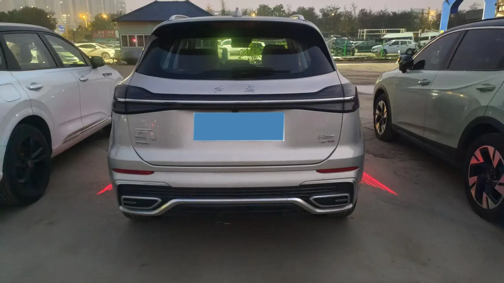 2023 HONGQI HS5 thumbnail 3