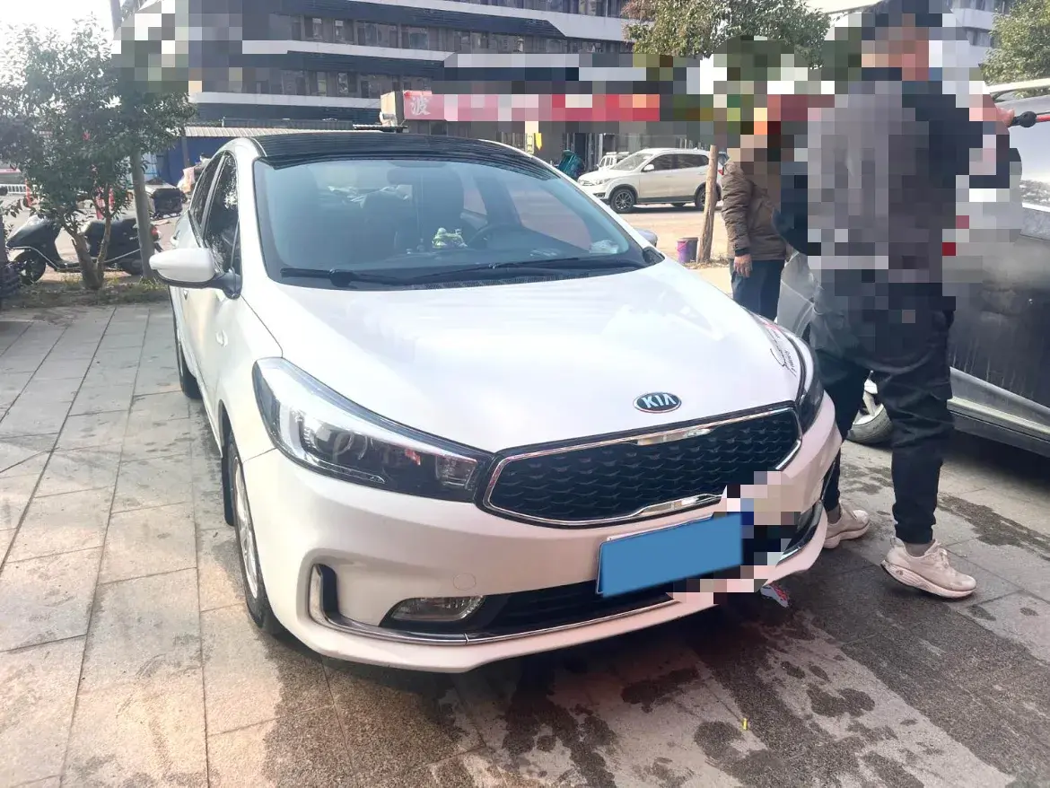 2016 KIA K3 thumbnail 3