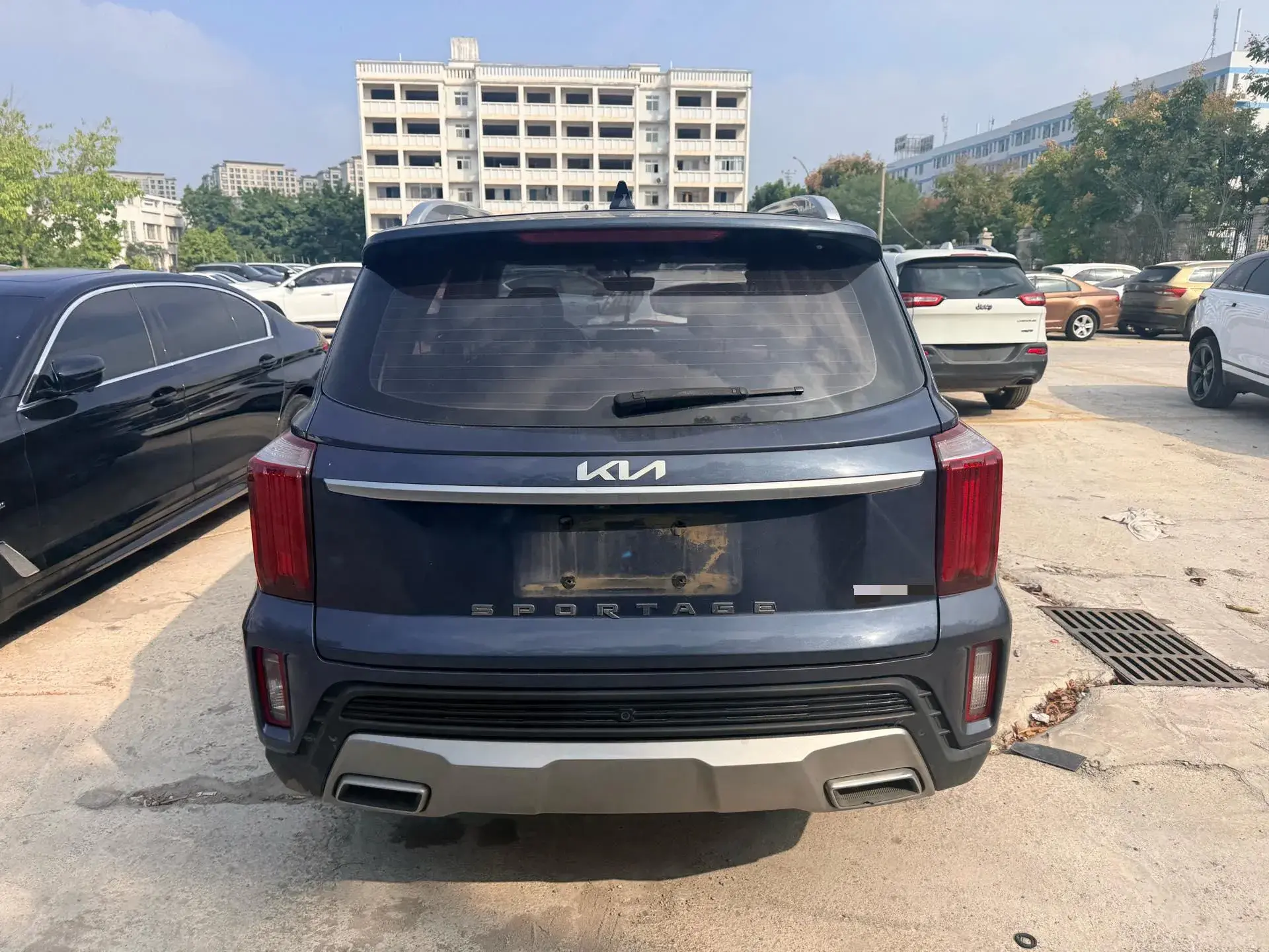 2021 KIA SPORTAGE thumbnail 4