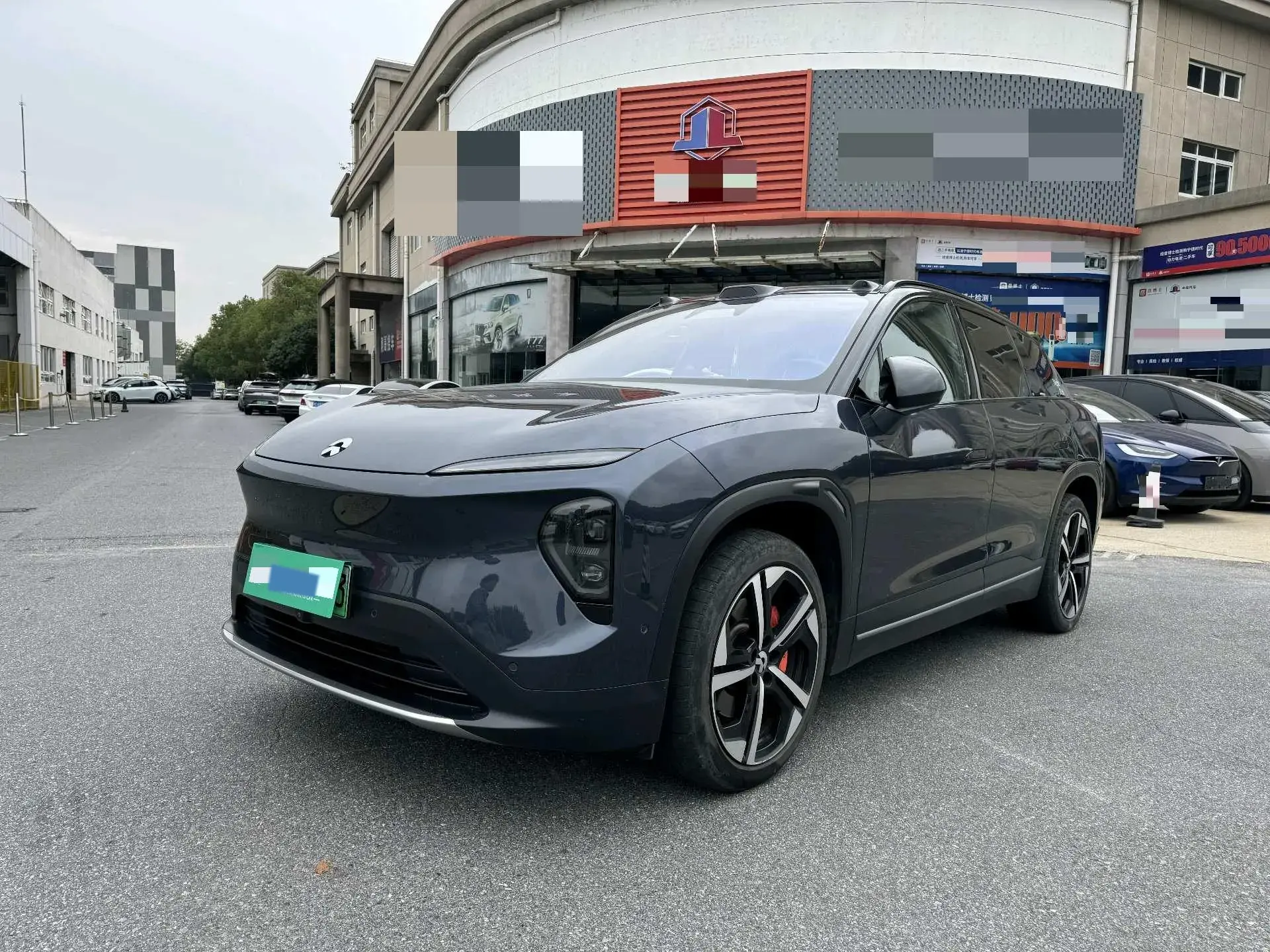 2022 NIO ES7 view 1