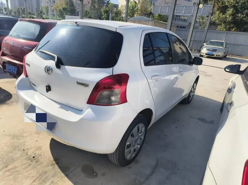 2011 Toyota Yaris 1.6L 118HP L4 4AT,autocango,china used car exporter,china ev exporter,chinese used car exporter,chinese used ev exporter