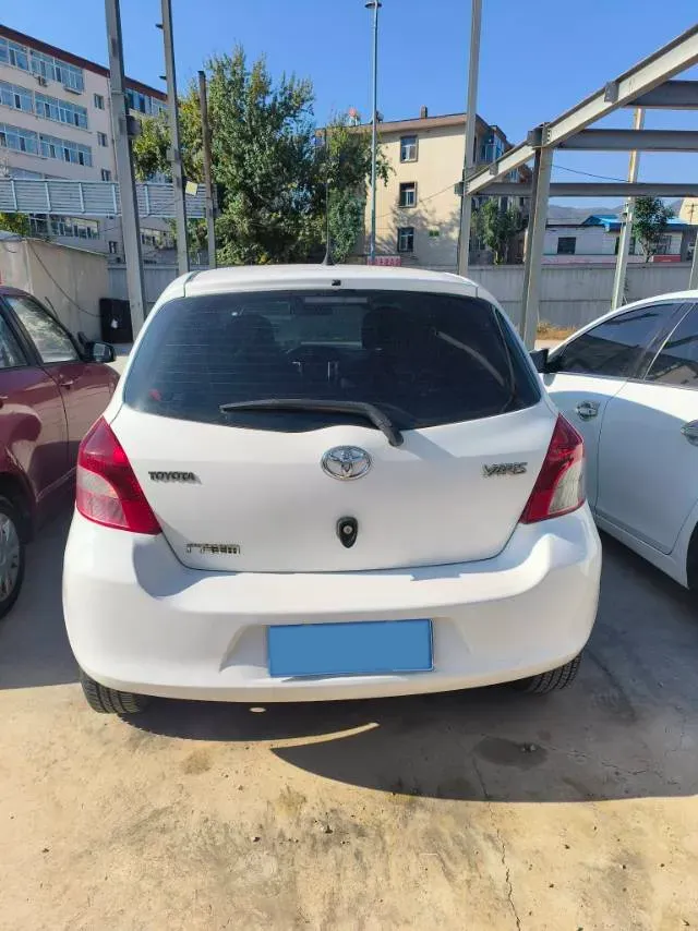 2011 Toyota Yaris 1.6L 118HP L4 4AT,autocango,china used car exporter,china ev exporter,chinese used car exporter,chinese used ev exporter