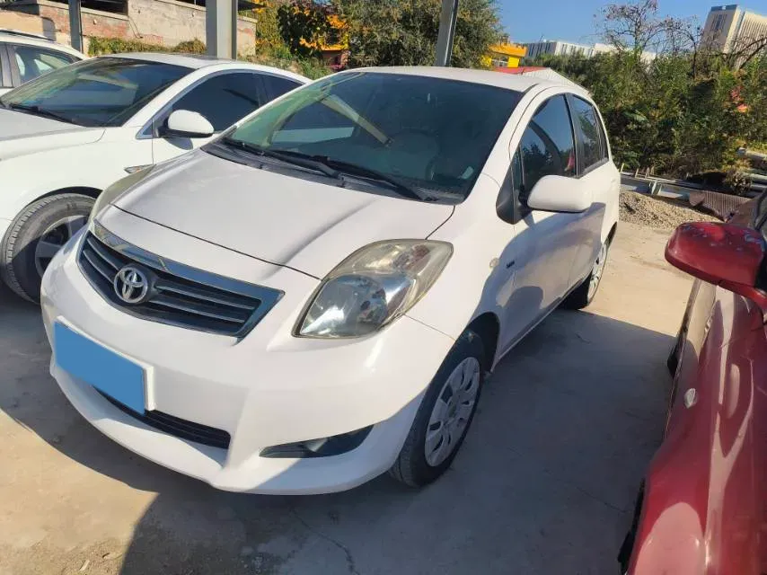 2011 Toyota Yaris 1.6L 118HP L4 4AT,autocango,china used car exporter,china ev exporter,chinese used car exporter,chinese used ev exporter