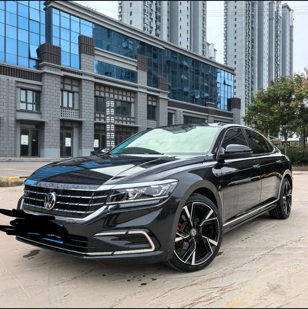 2021 VOLKSWAGEN PASSAT view 1