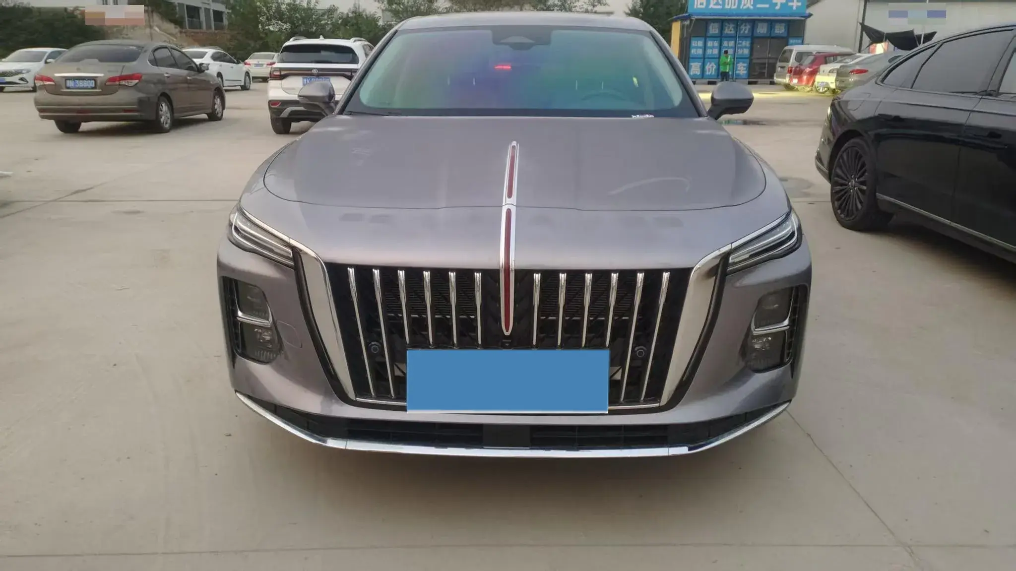 2025 HONGQI H5 thumbnail 2