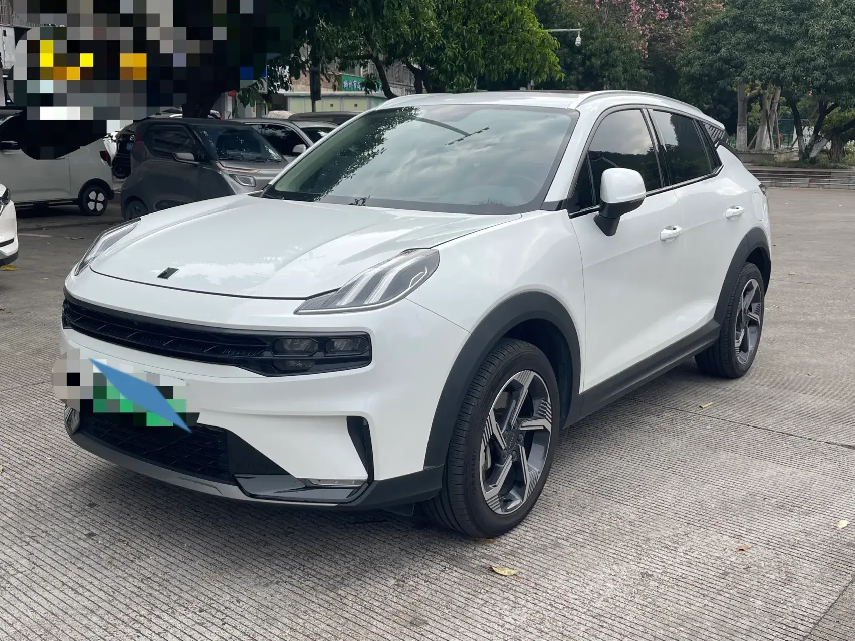2022 LYNK&CO 06 view 1