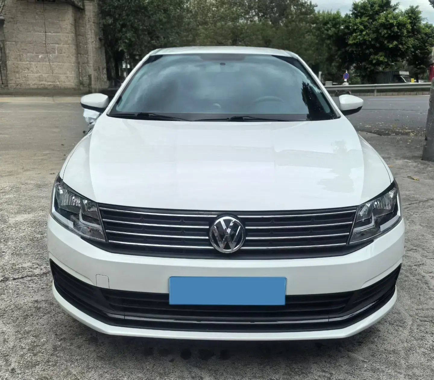 2017 VOLKSWAGEN LAVIDA thumbnail 2