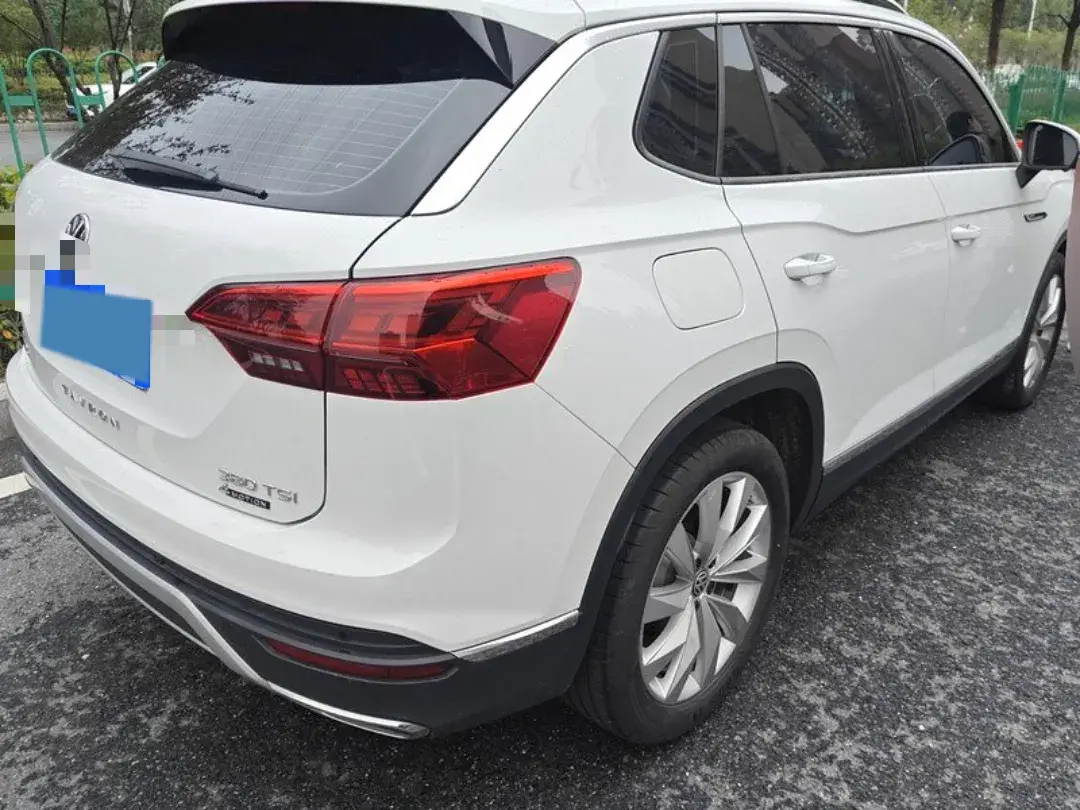 2020 VOLKSWAGEN TAYRON thumbnail 2