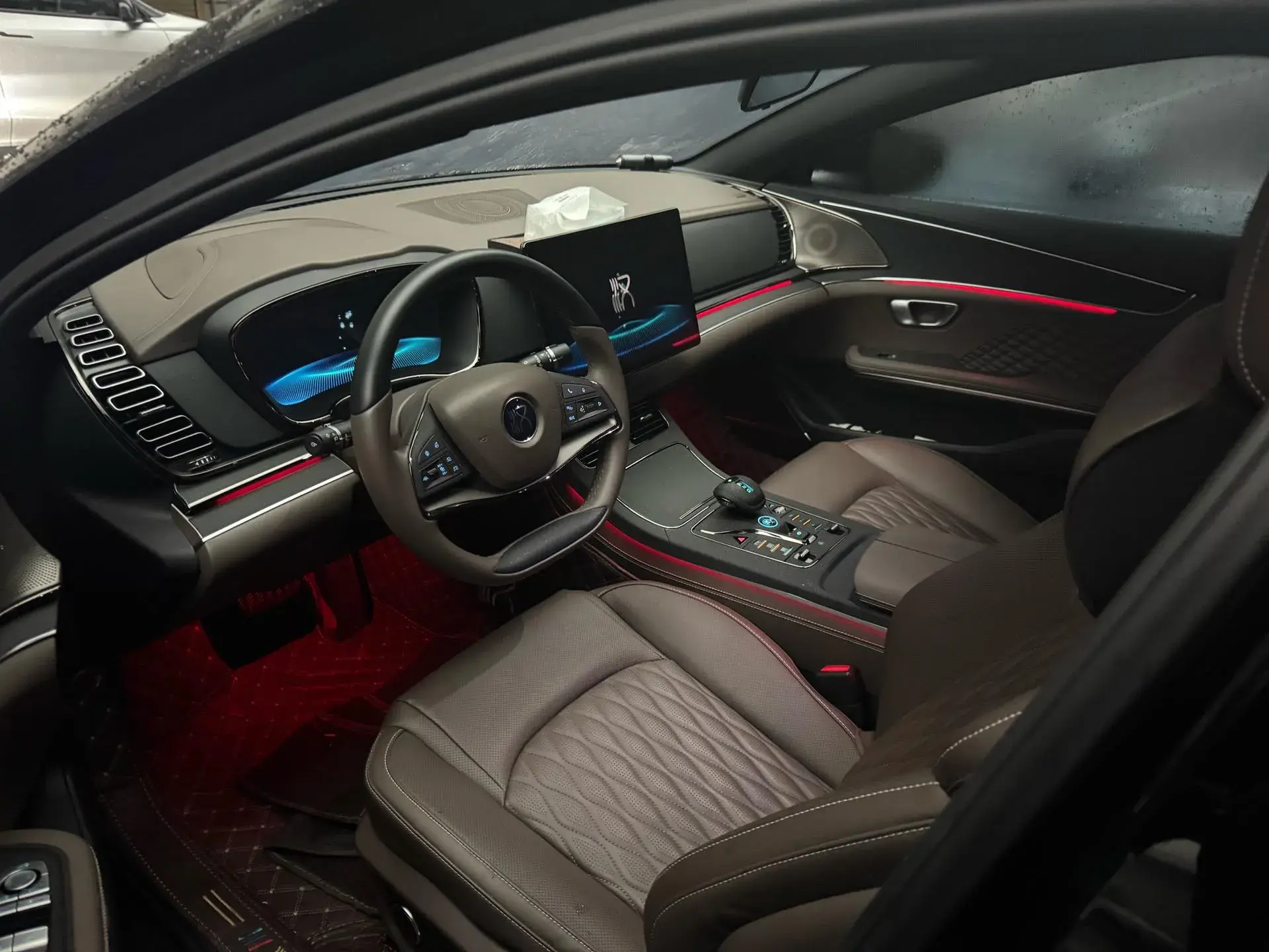 2023 BYD HAN thumbnail 4