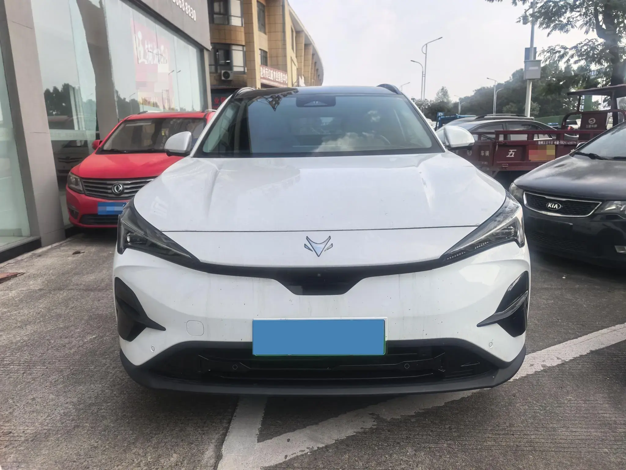 2025 ARCFOX ΑT5 thumbnail 3