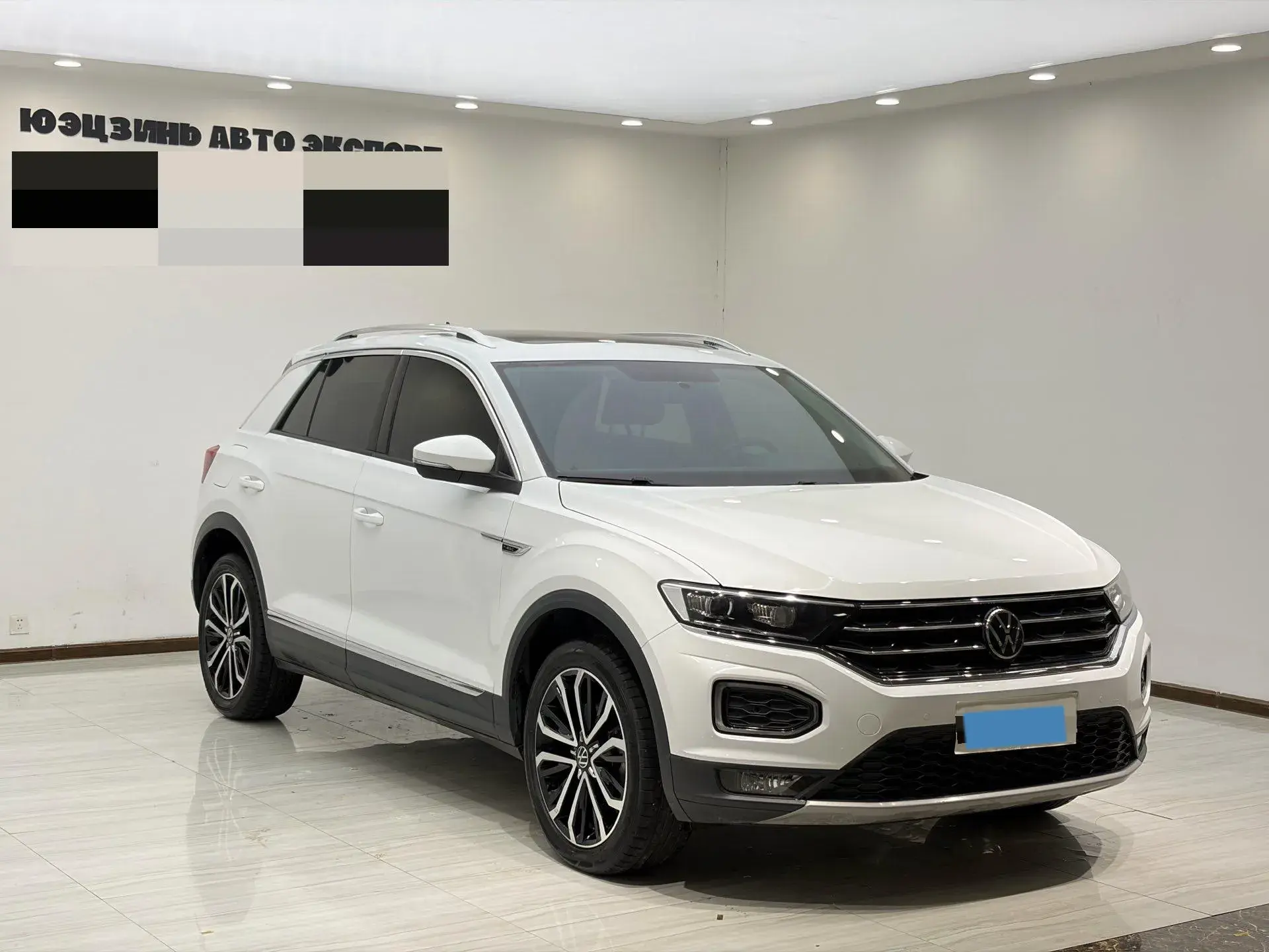 2022 VOLKSWAGEN T-ROC thumbnail 3