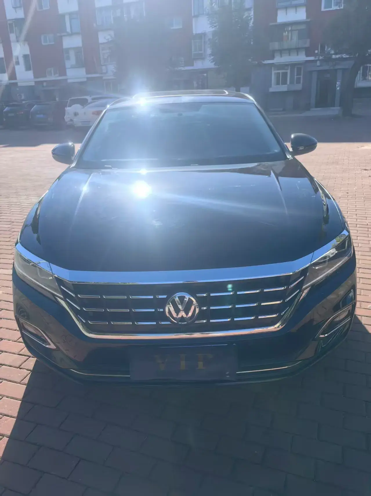 2019 VOLKSWAGEN PASSAT thumbnail 2
