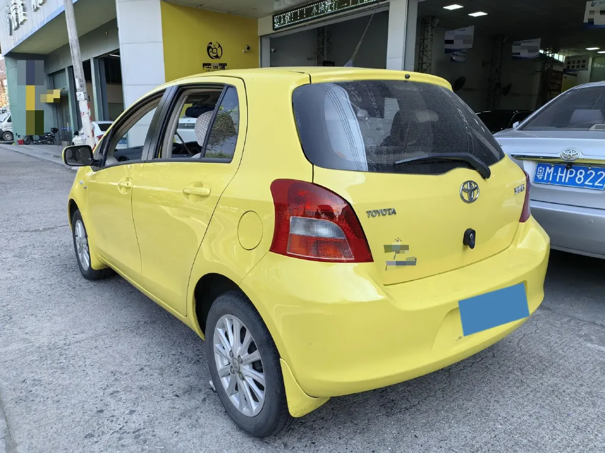 2011 Toyota Yaris 1.6L 118HP L4 4AT,autocango,china used car exporter,china ev exporter,chinese used car exporter,chinese used ev exporter