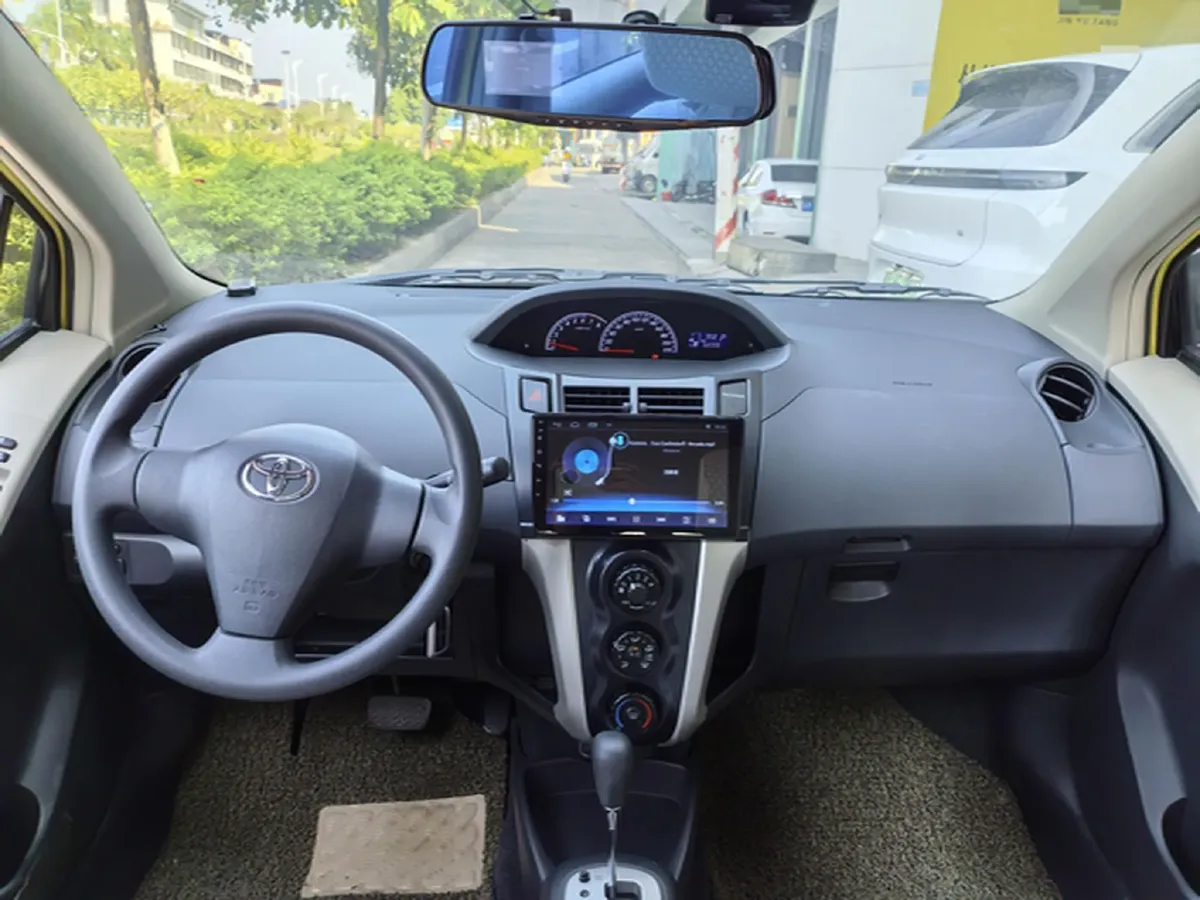 2011 Toyota Yaris 1.6L 118HP L4 4AT,autocango,china used car exporter,china ev exporter,chinese used car exporter,chinese used ev exporter