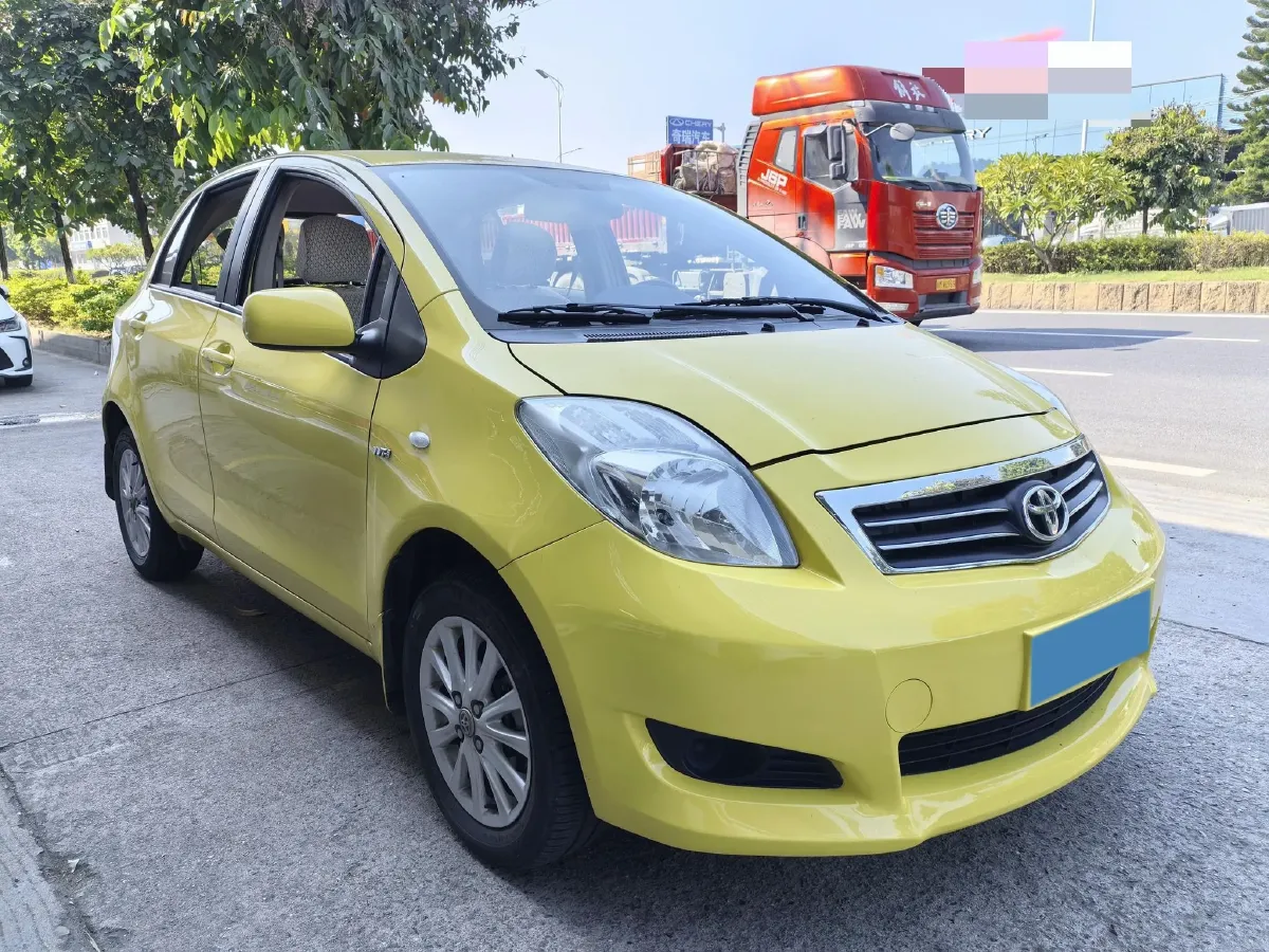 2011 Toyota Yaris 1.6L 118HP L4 4AT,autocango,china used car exporter,china ev exporter,chinese used car exporter,chinese used ev exporter