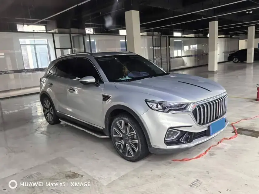2022 HONGQI HS5 thumbnail 2