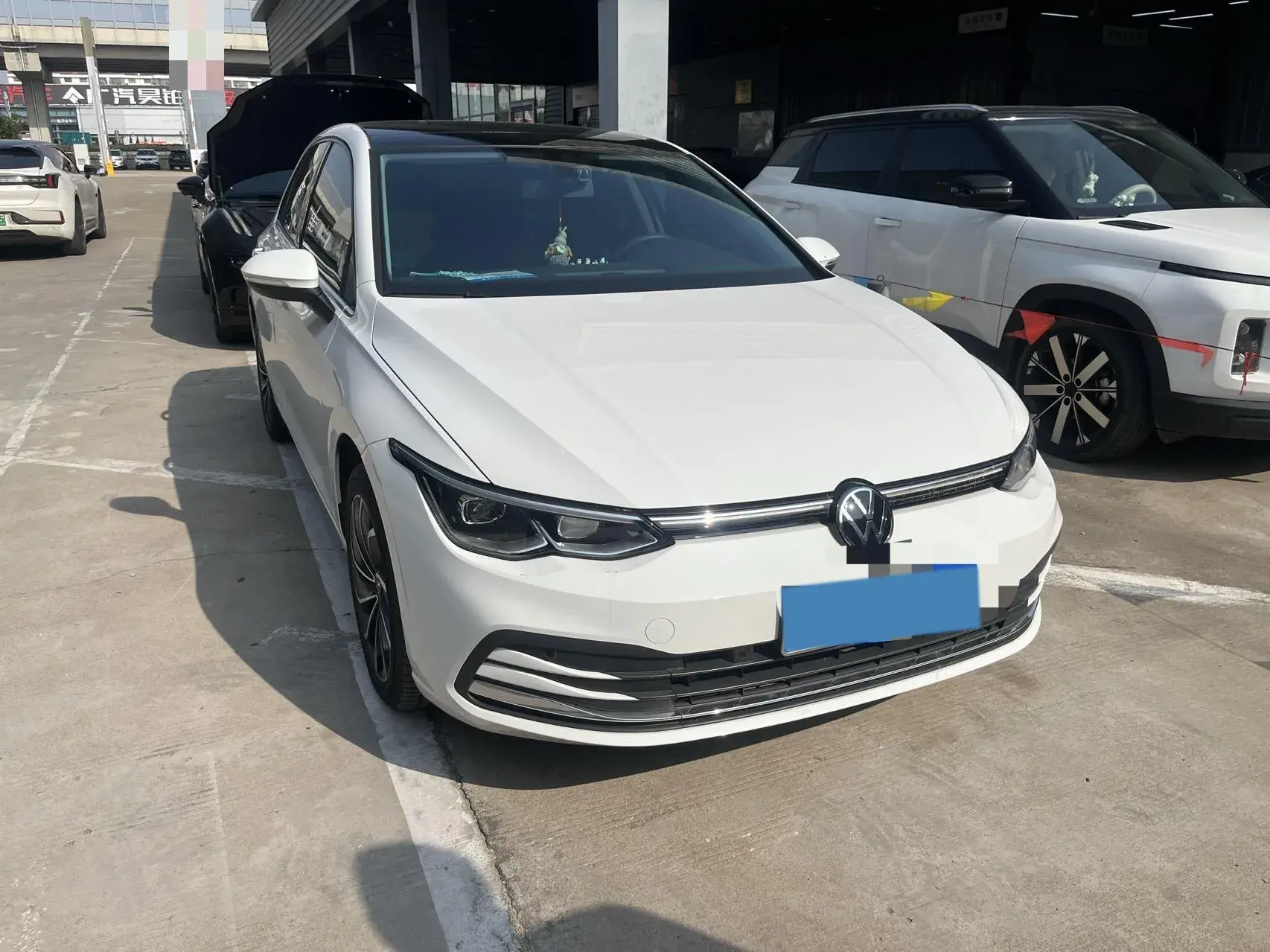 2023 VOLKSWAGEN GOLF thumbnail 2