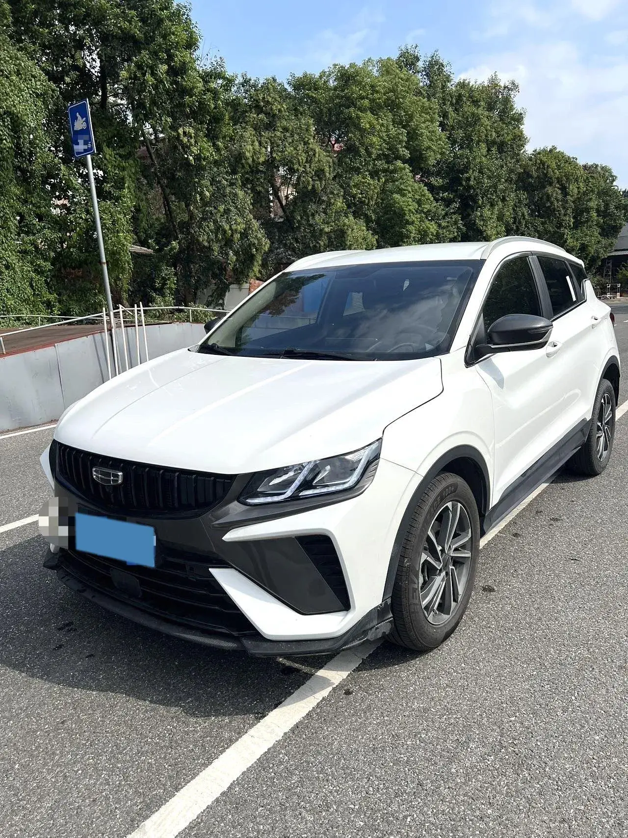 2023 GEELY COOLRAY view 1