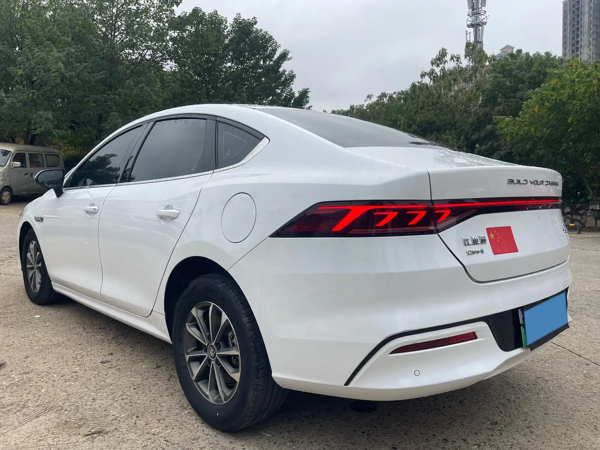 2021 BYD QIN thumbnail 3