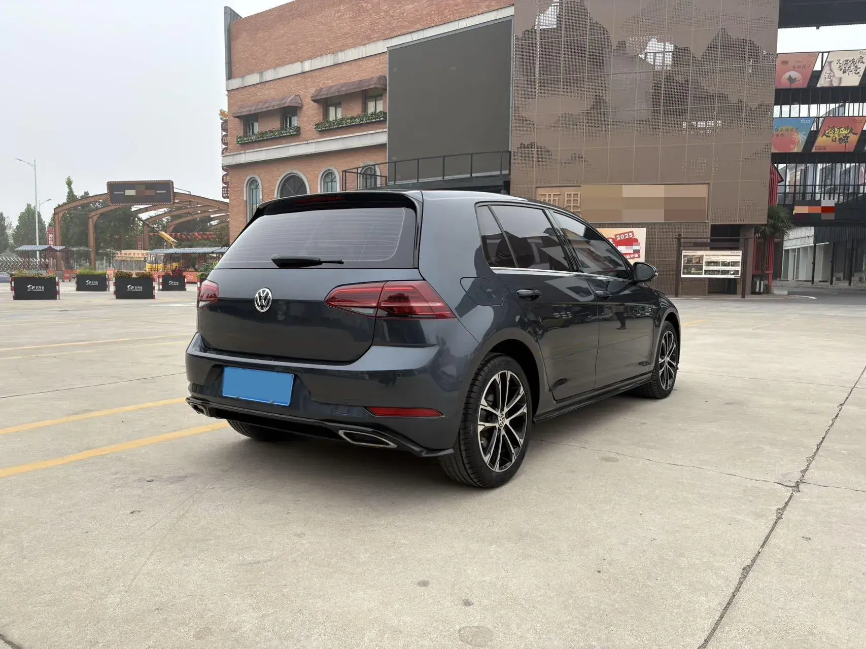 2018 VOLKSWAGEN GOLF thumbnail 4