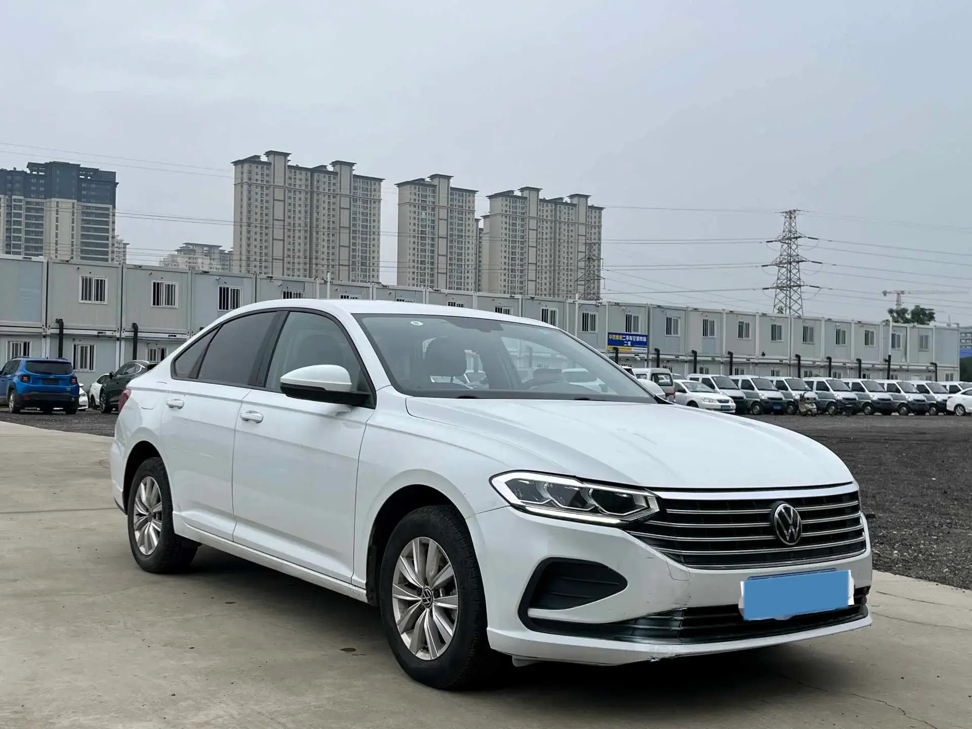 2023 VOLKSWAGEN LAVIDA thumbnail 2