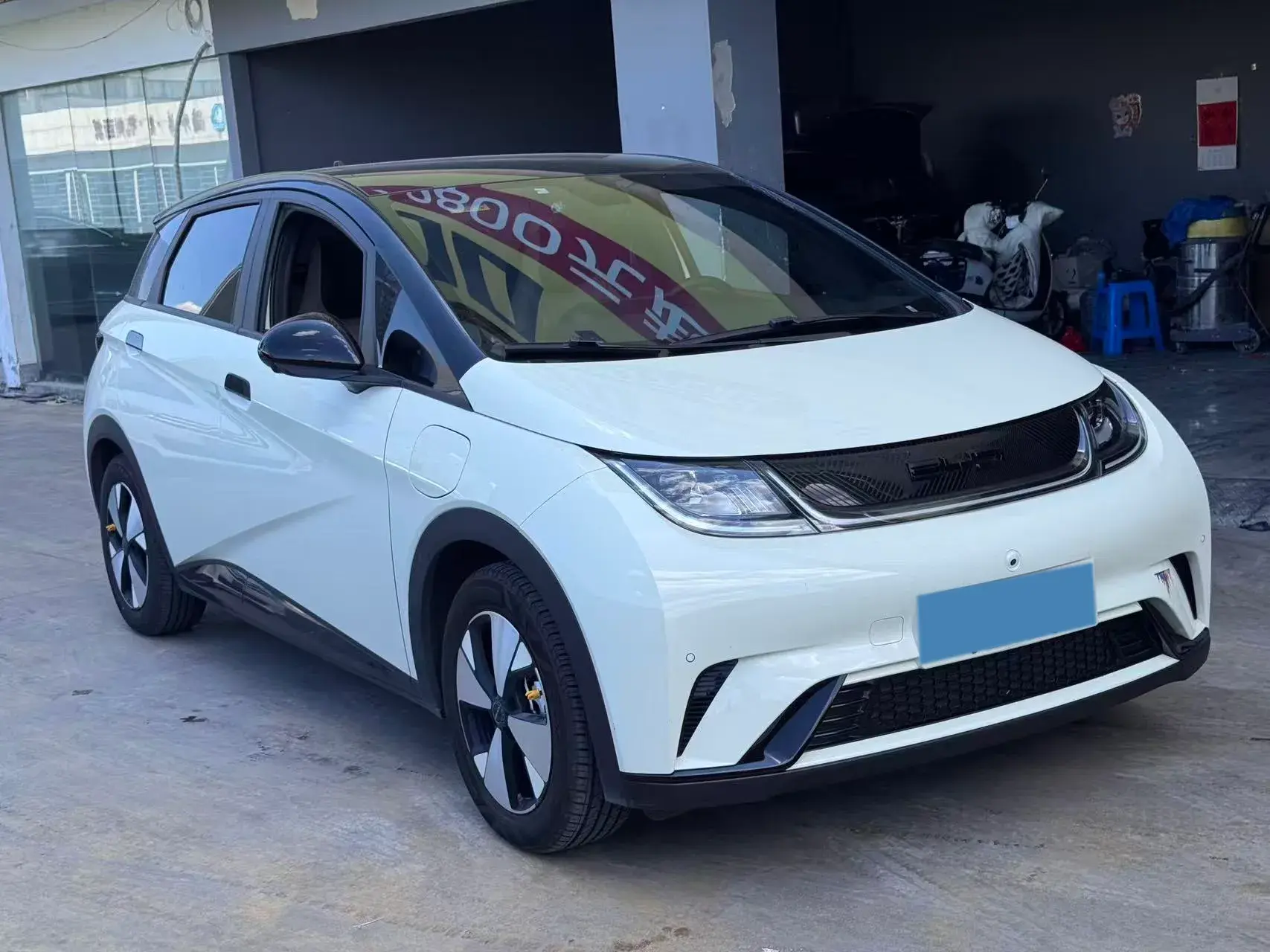 2023 BYD DOLPHIN thumbnail 3