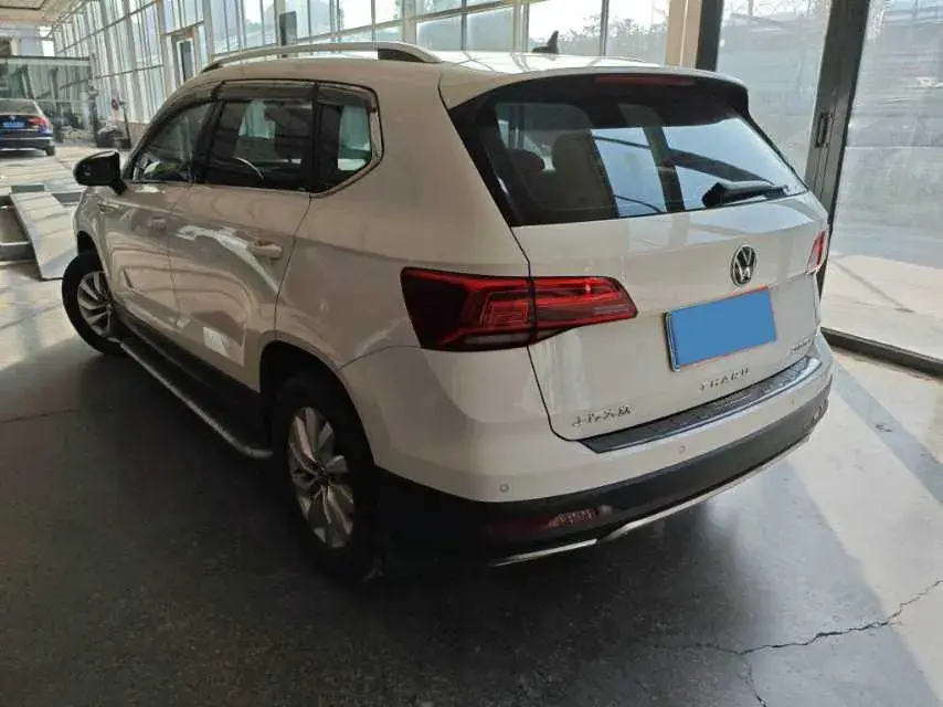 2021 VOLKSWAGEN THARU thumbnail 3