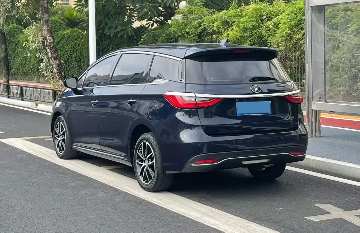 2018 BYD SONG thumbnail 3