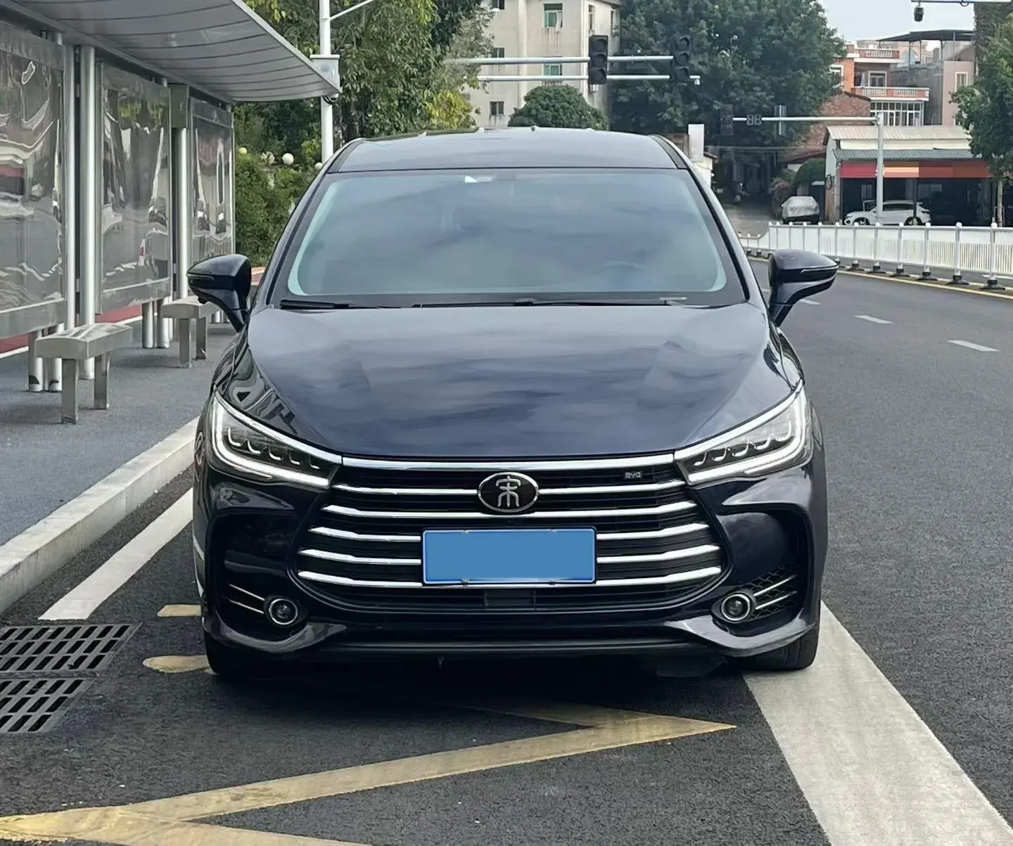 2018 BYD SONG thumbnail 2