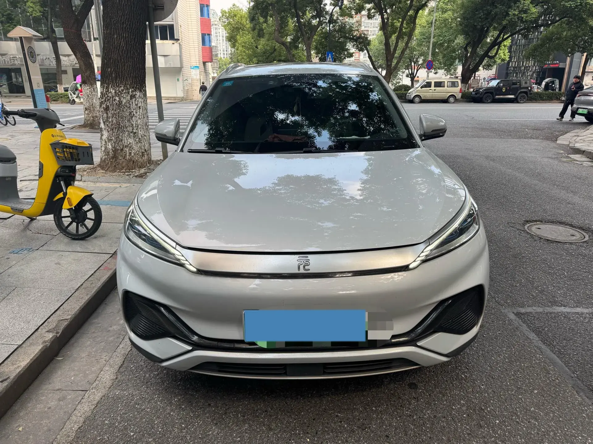 2023 BYD YUAN thumbnail 2