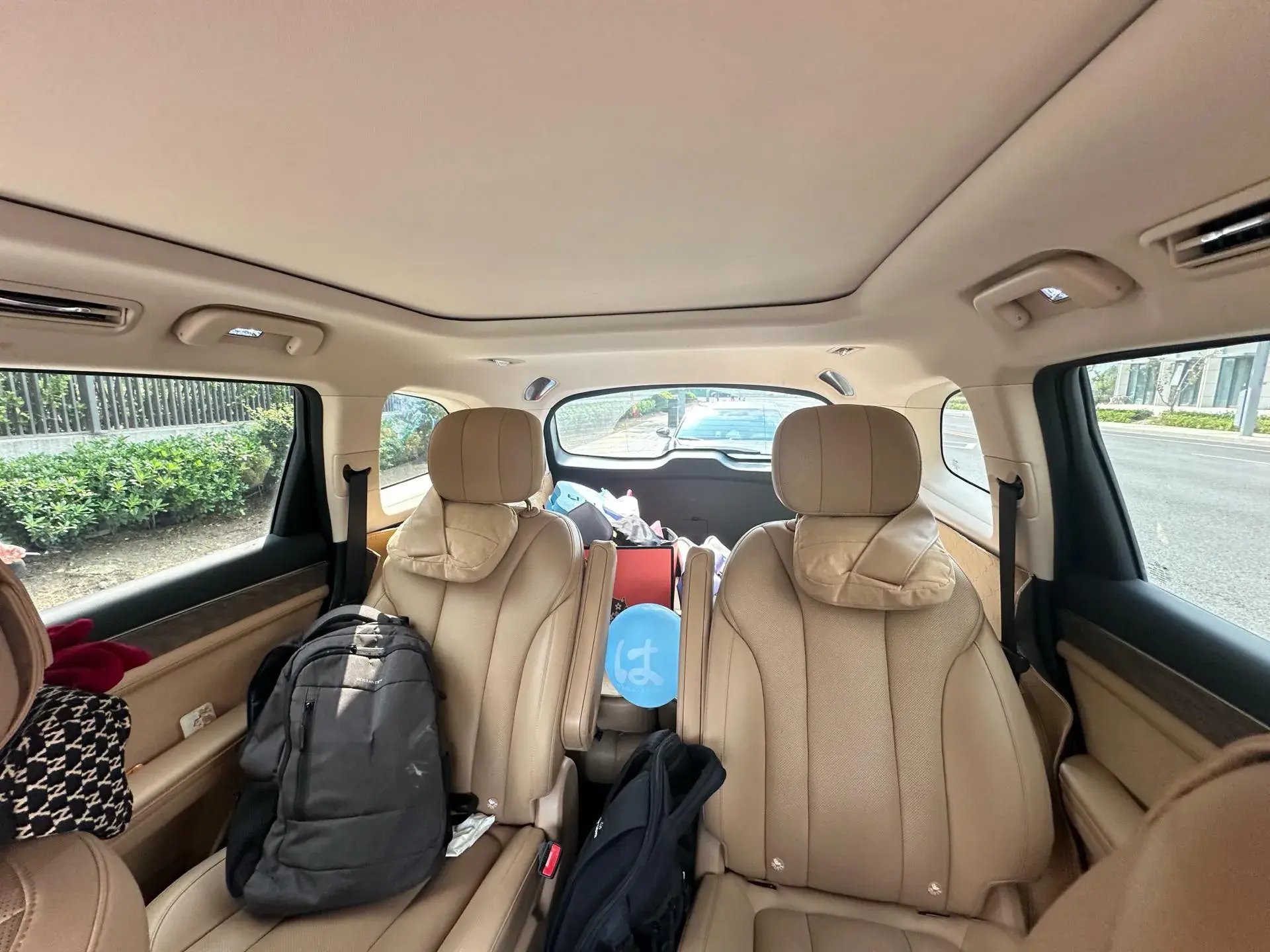 2022 AITO AITO thumbnail 3