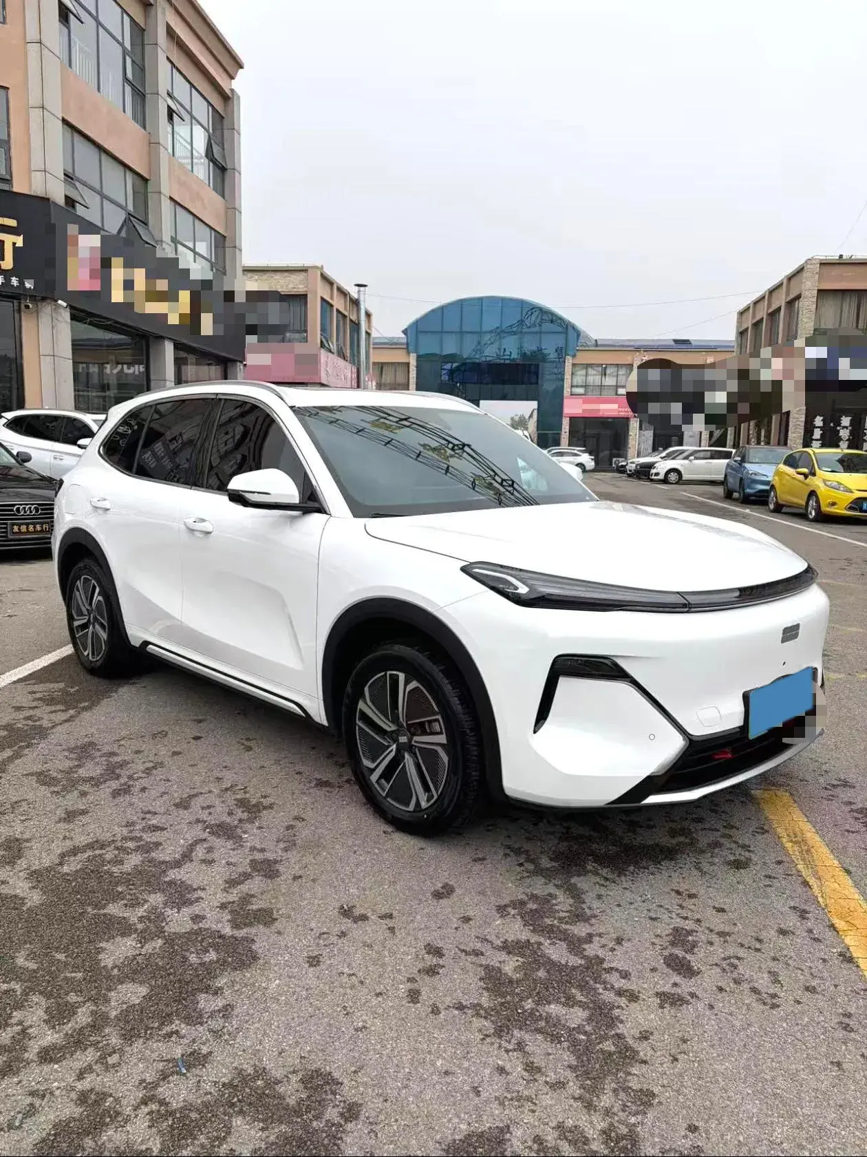 2025 GEELY GALAXY thumbnail 3