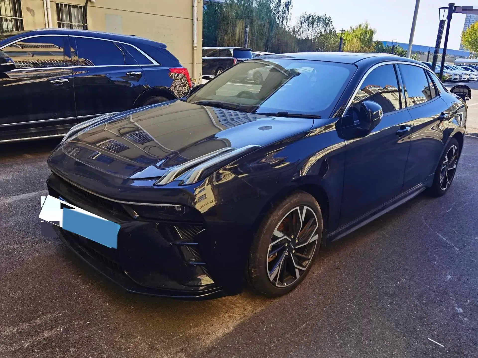 2023 LYNK&CO 03 view 1