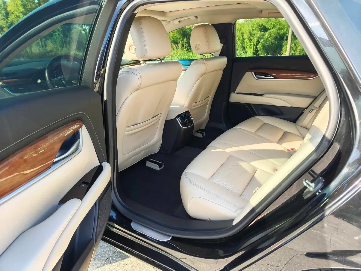 2018 Cadillac XTS 2.0T 269HP L4 6AT,autocango,china used car exporter,china ev exporter,chinese used car exporter,chinese used ev exporter