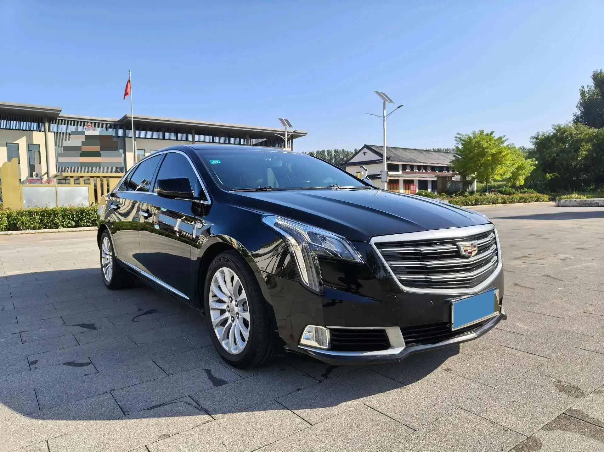 2018 CADILLAC XTS thumbnail 3