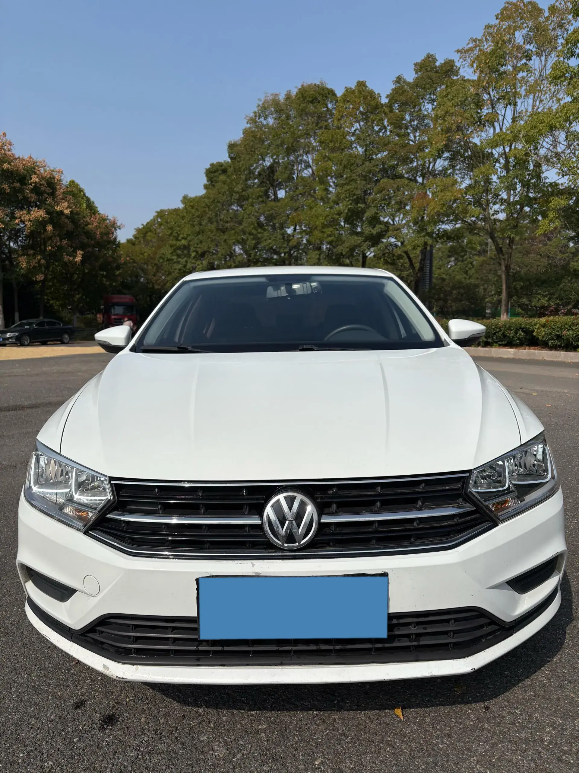 2018 VOLKSWAGEN BORA thumbnail 3